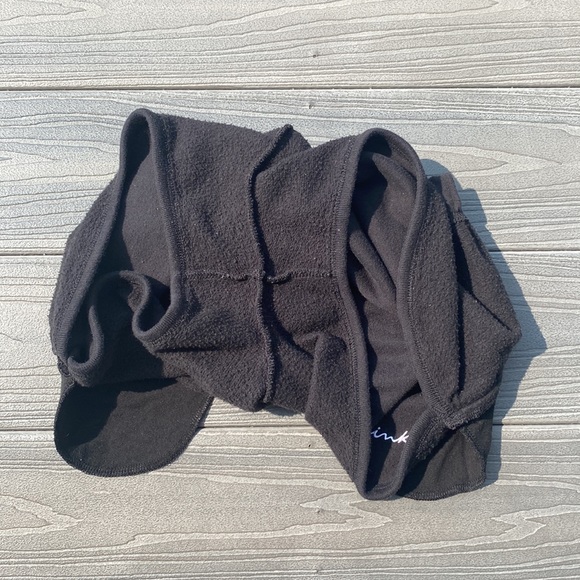 VS PINK 2.5” Curved Hem Sweat Varsity Shorts Black Embroidered Script Logo XS - Picture 11 of 11